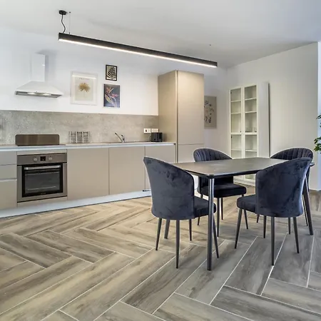 Appartamento The Cube - Designer Finished Penthouse By Sf Homes