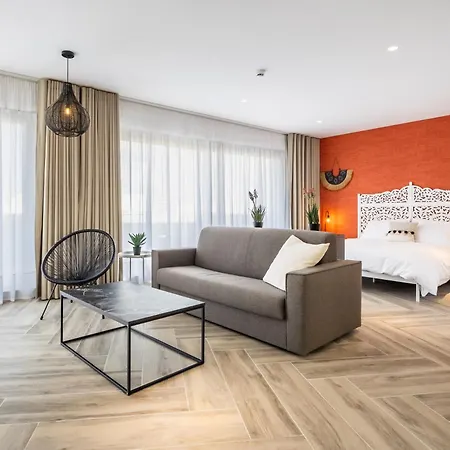 The Cube - Designer Finished Penthouse By Sf Homes * Gzira