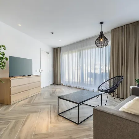 The Cube - Designer Finished Penthouse By Sf Homes Gzira