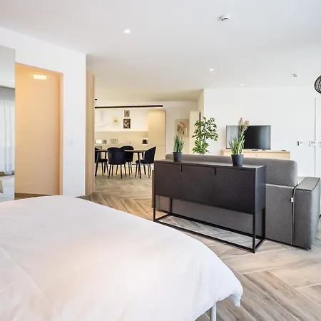 Appartamento The Cube - Designer Finished Penthouse By Sf Homes *