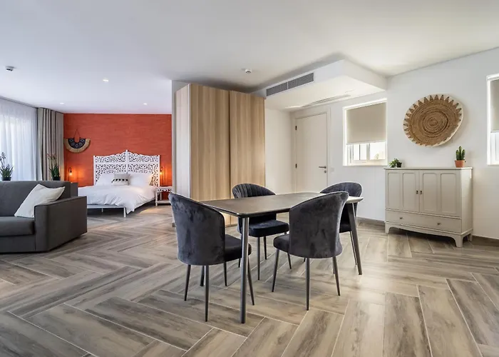 The Cube - Designer Finished Penthouse By Sf Homes Appartement Gzira