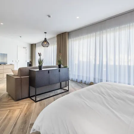 The Cube - Designer Finished Penthouse By Sf Homes