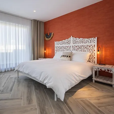 The Cube - Designer Finished Penthouse By Sf Homes * Gzira