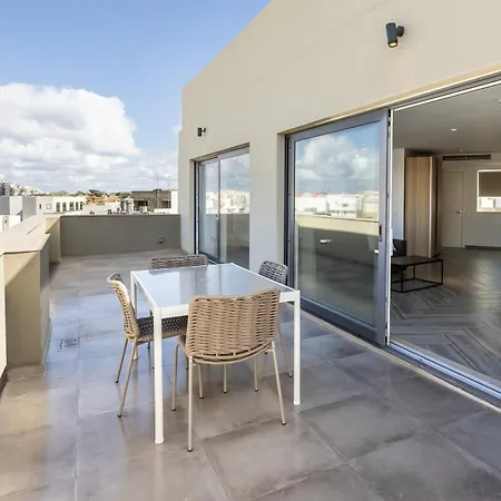 The Cube - Designer Finished Penthouse By Sf Homes Gzira