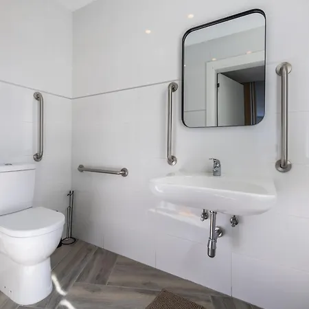 The Cube - Designer Finished Penthouse By Sf Homes Gzira