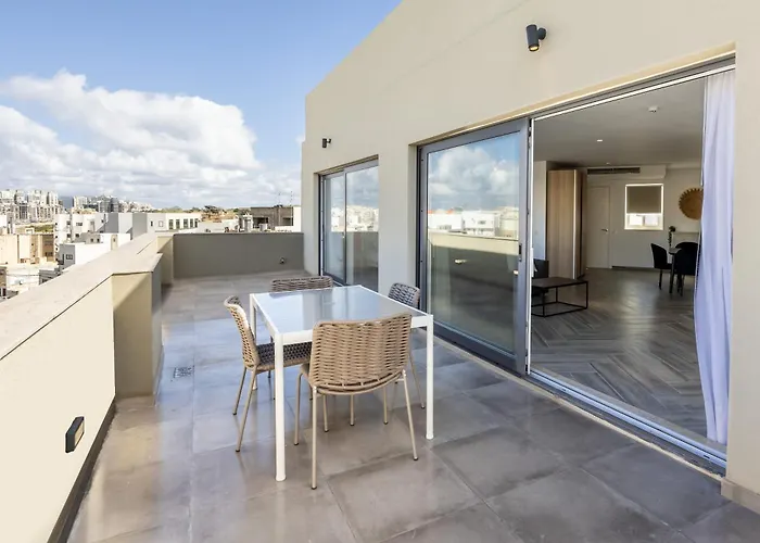 The Cube - Designer Finished Penthouse By Sf Homes Gzira