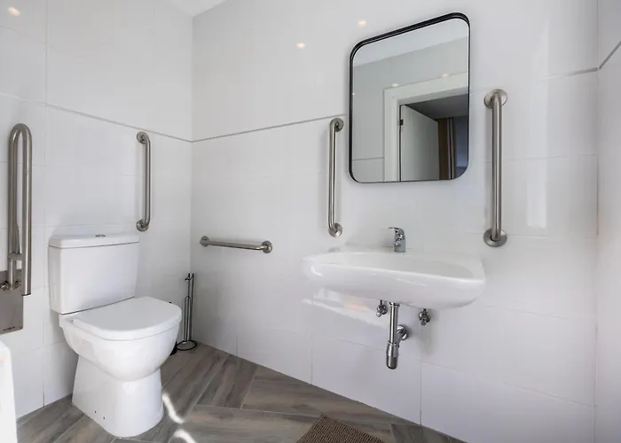 The Cube - Designer Finished Penthouse By Sf Homes Gzira